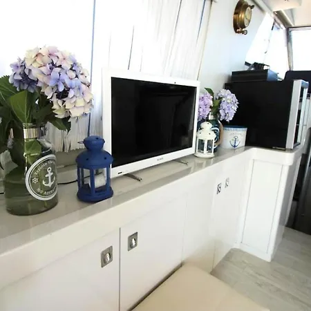 Hotel na wodzie Yatch Sanxenxo