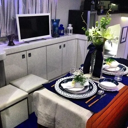 Hotel na wodzie Yatch